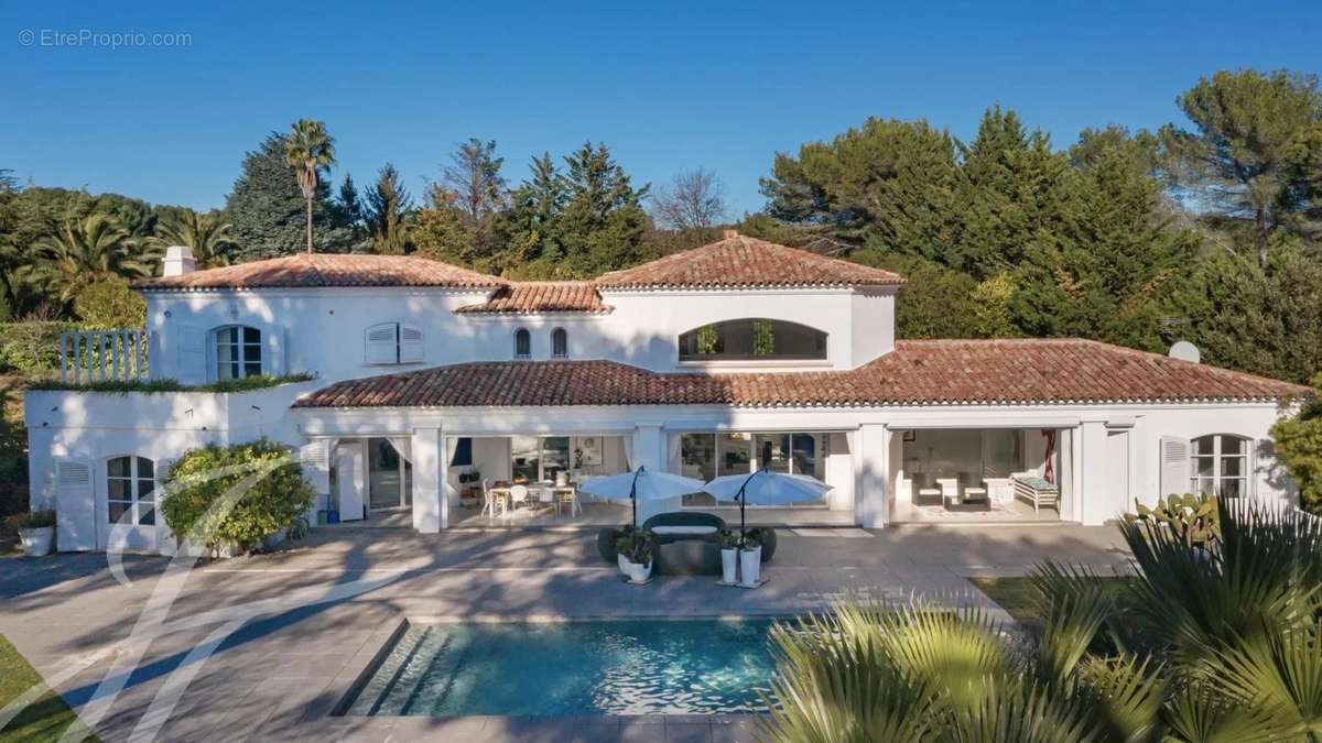 Maison à MOUGINS