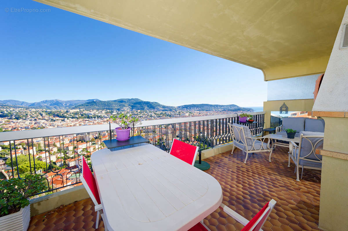 Appartement à NICE