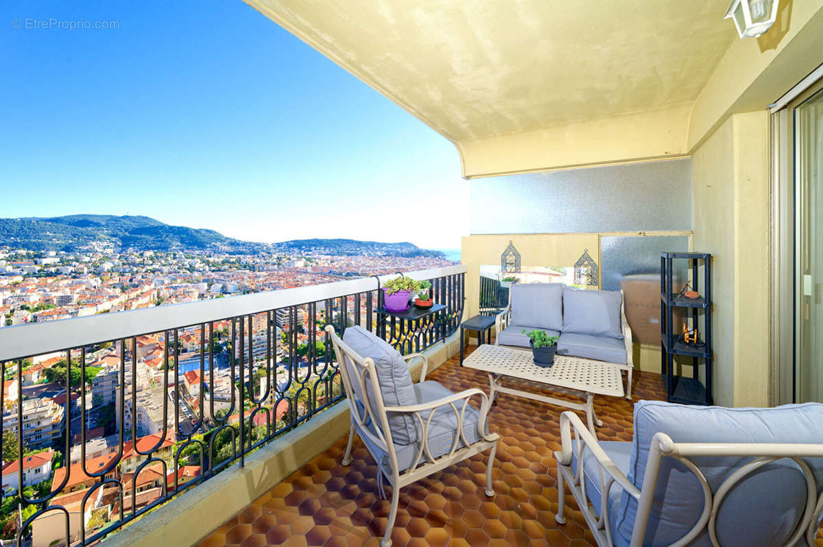 Appartement à NICE