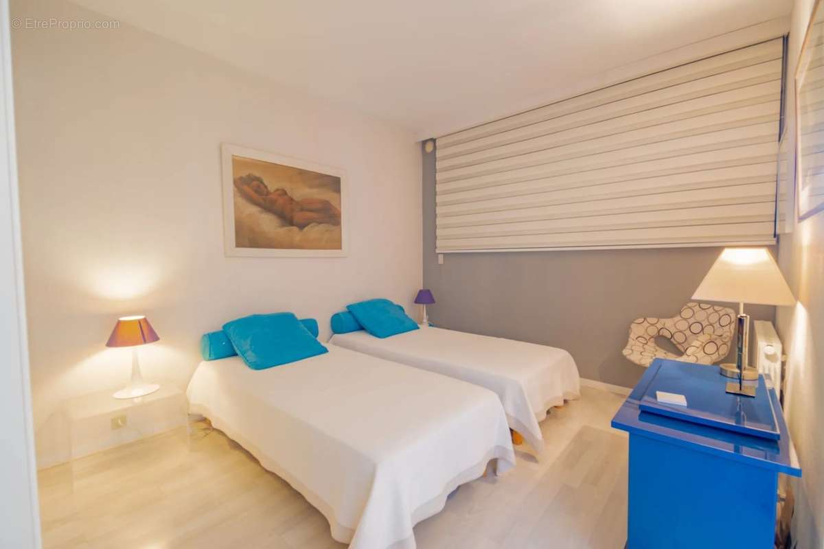 Appartement à VILLENEUVE-LOUBET