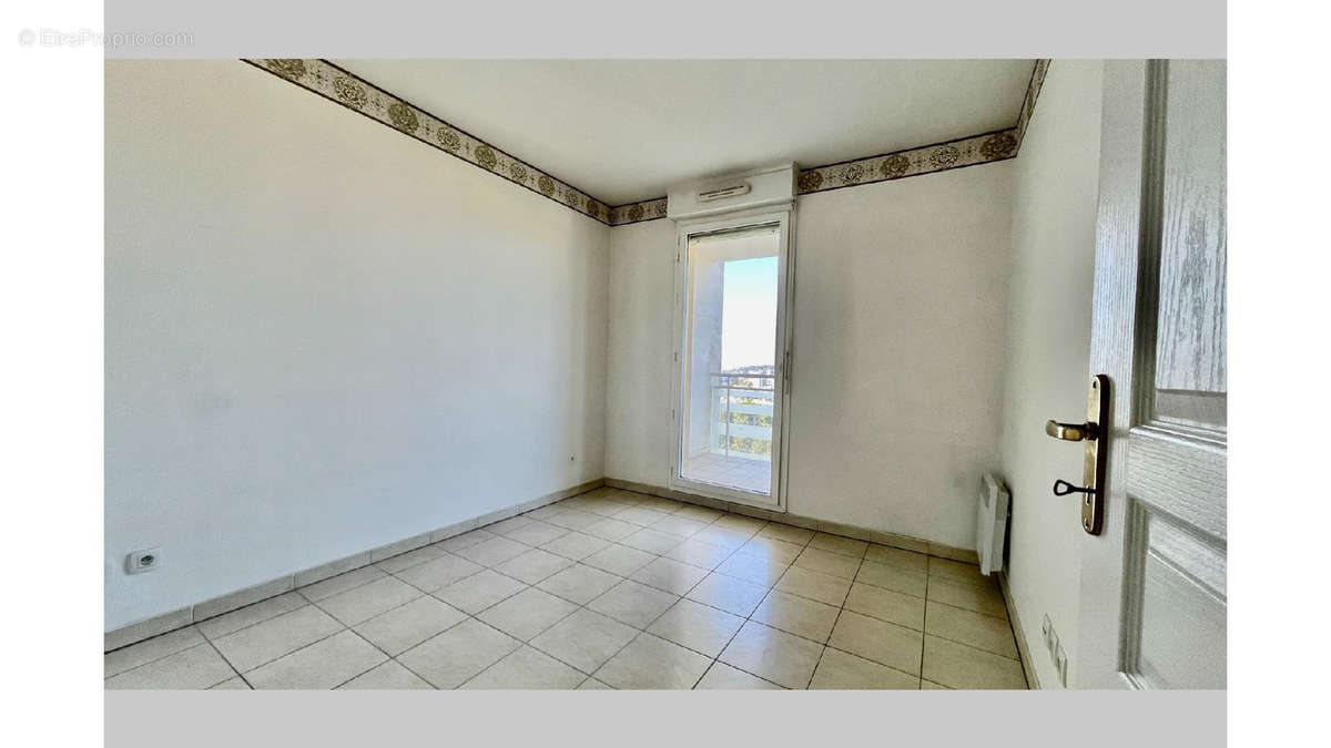 Appartement à MARSEILLE-9E