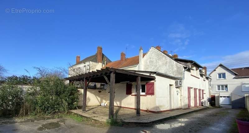 Maison à CHATELLERAULT