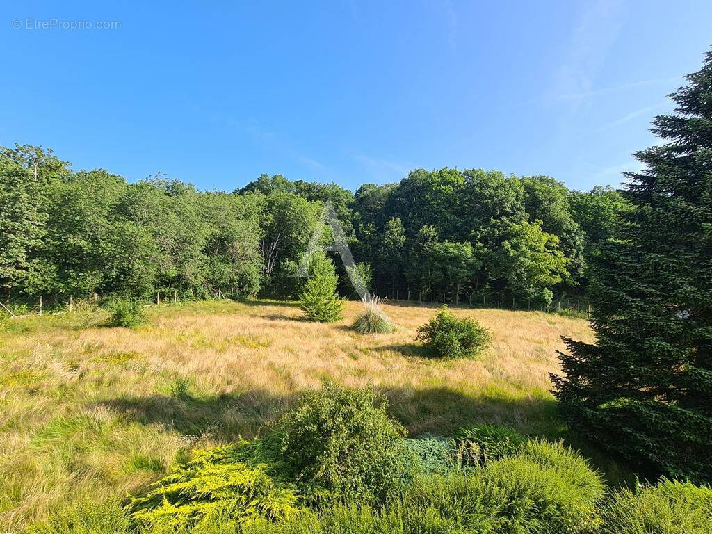 Terrain à GUIGNES