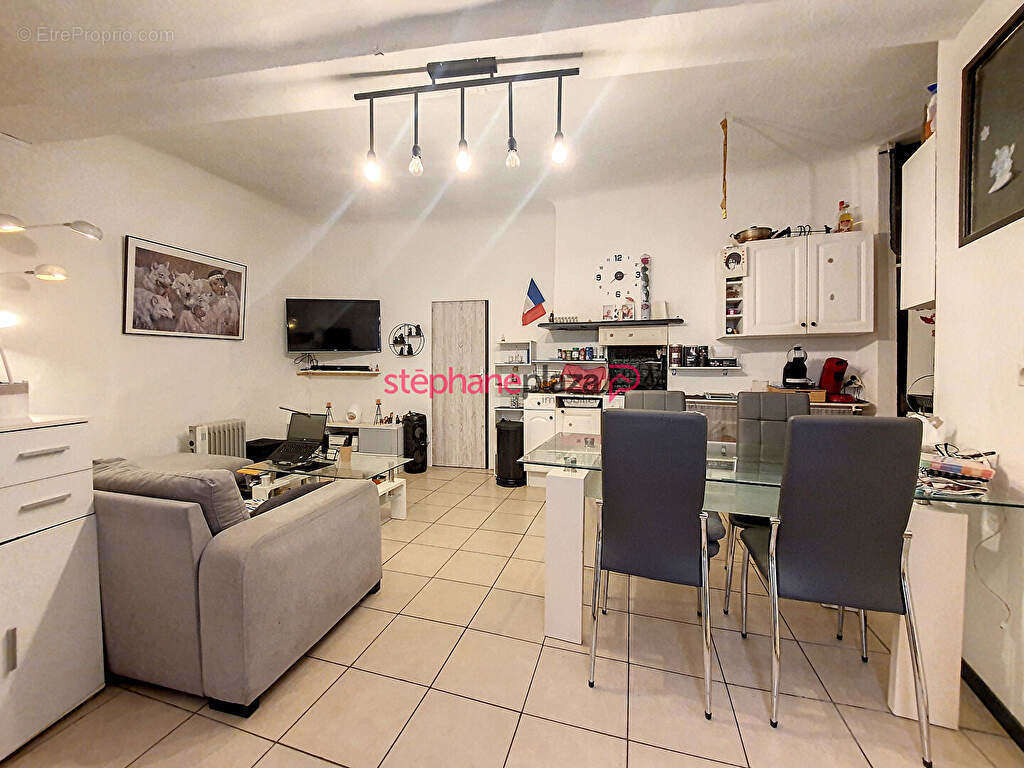 Appartement à FAYENCE