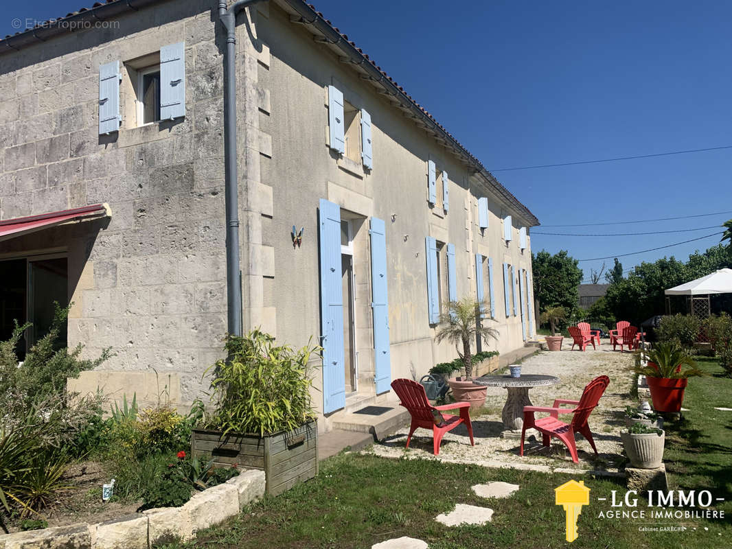 Maison à SAINT-FORT-SUR-GIRONDE