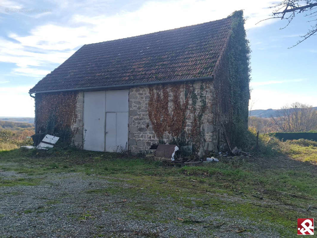 Maison à SAINTE-FEYRE