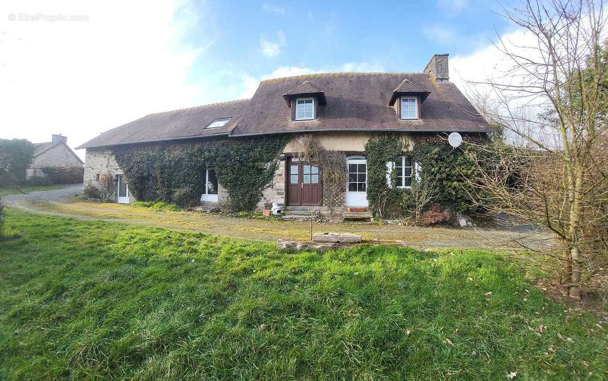 Maison à SAINT-VIGOR-DES-MONTS