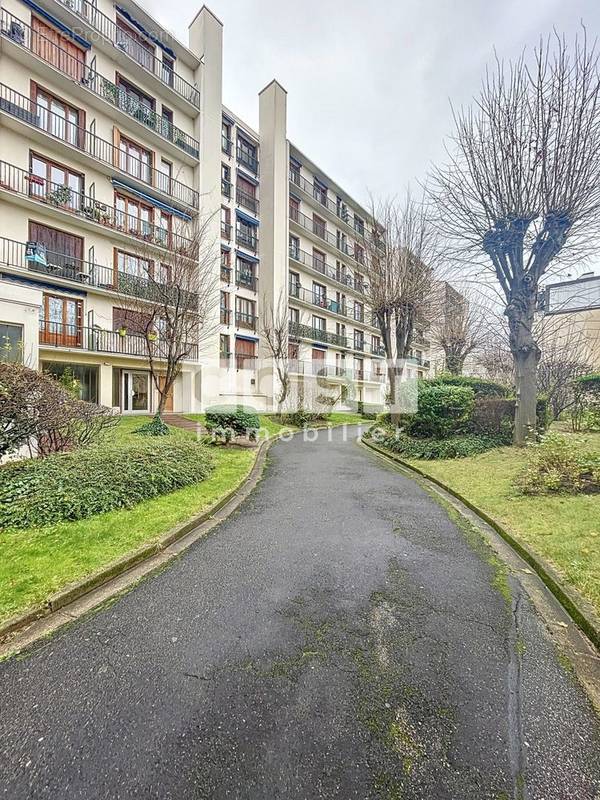 Appartement à COLOMBES