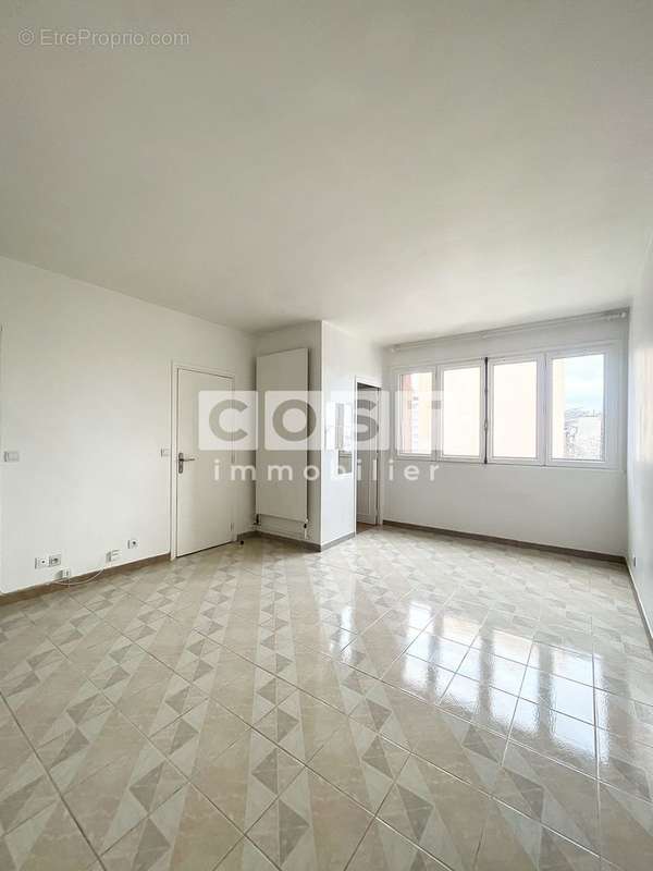 Appartement à COLOMBES