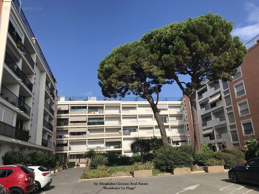 Appartement à ROQUEBRUNE-CAP-MARTIN