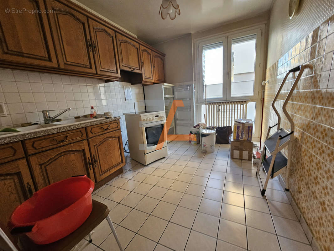 Appartement à SAINT-ETIENNE