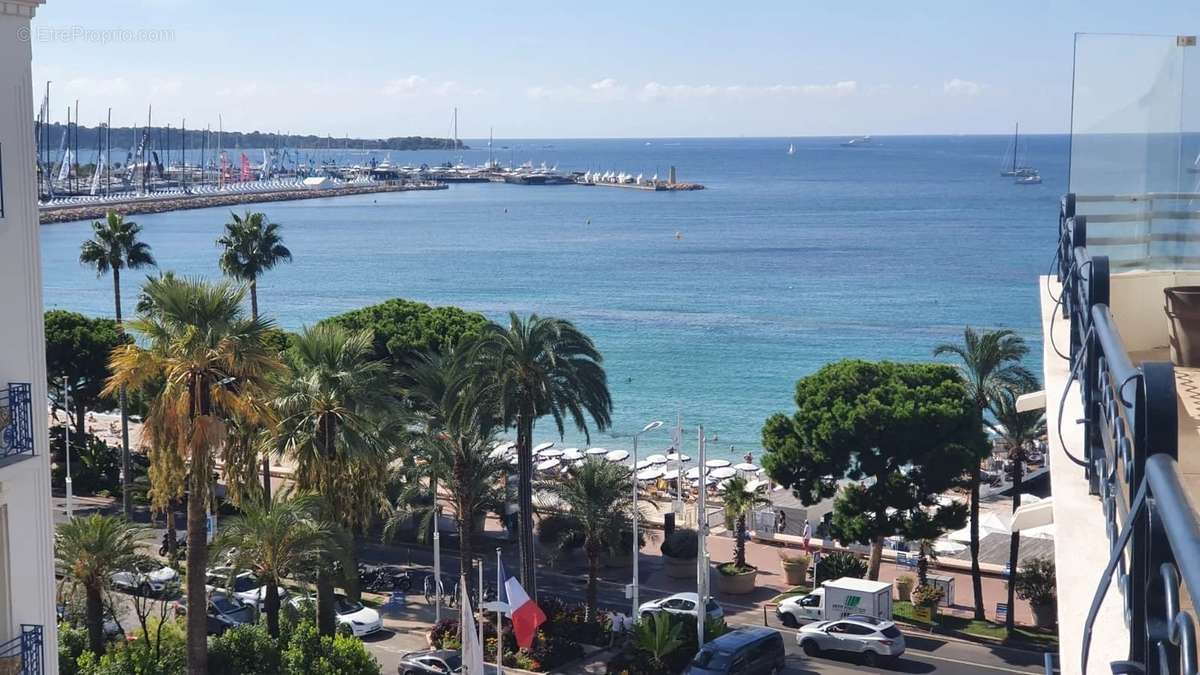 Appartement à CANNES