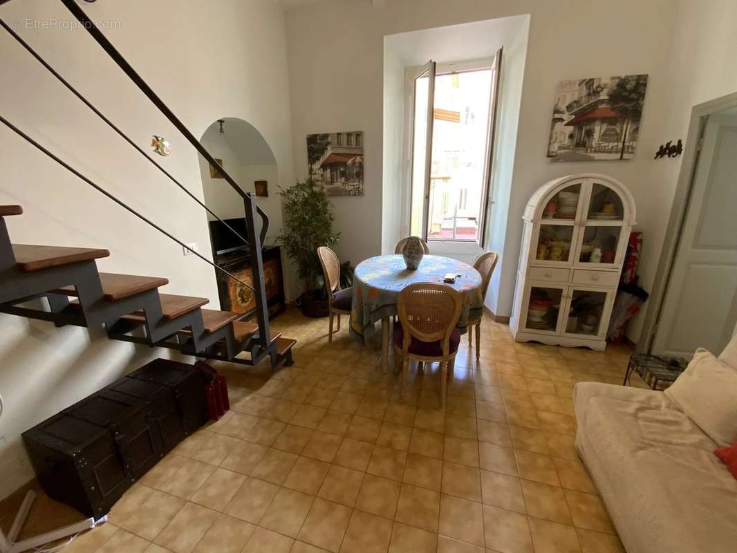 Appartement à MENTON