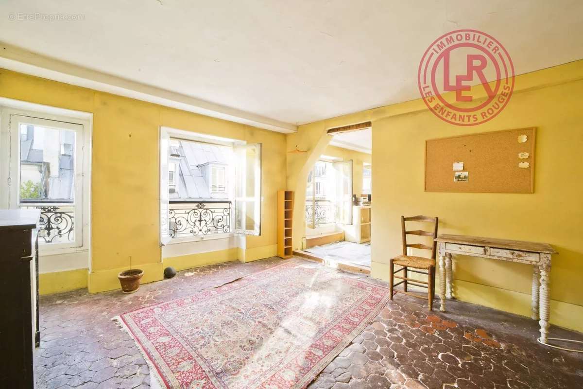 Appartement à PARIS-6E