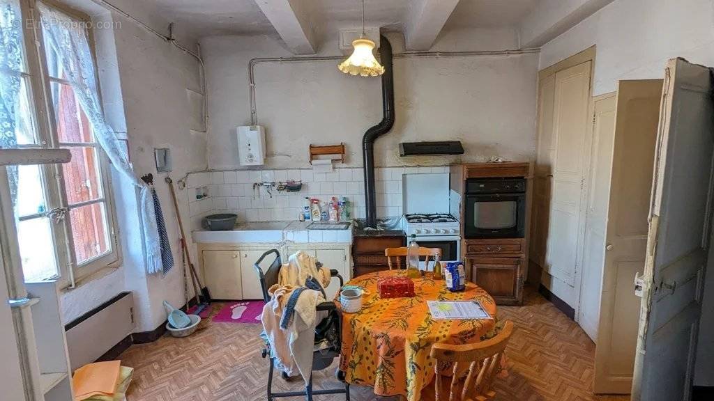 Appartement à CARCES