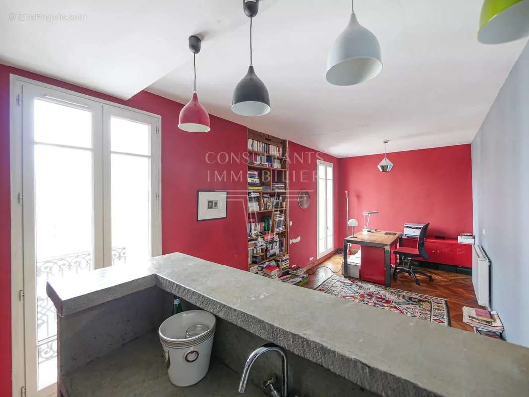 Appartement à NEUILLY-SUR-SEINE