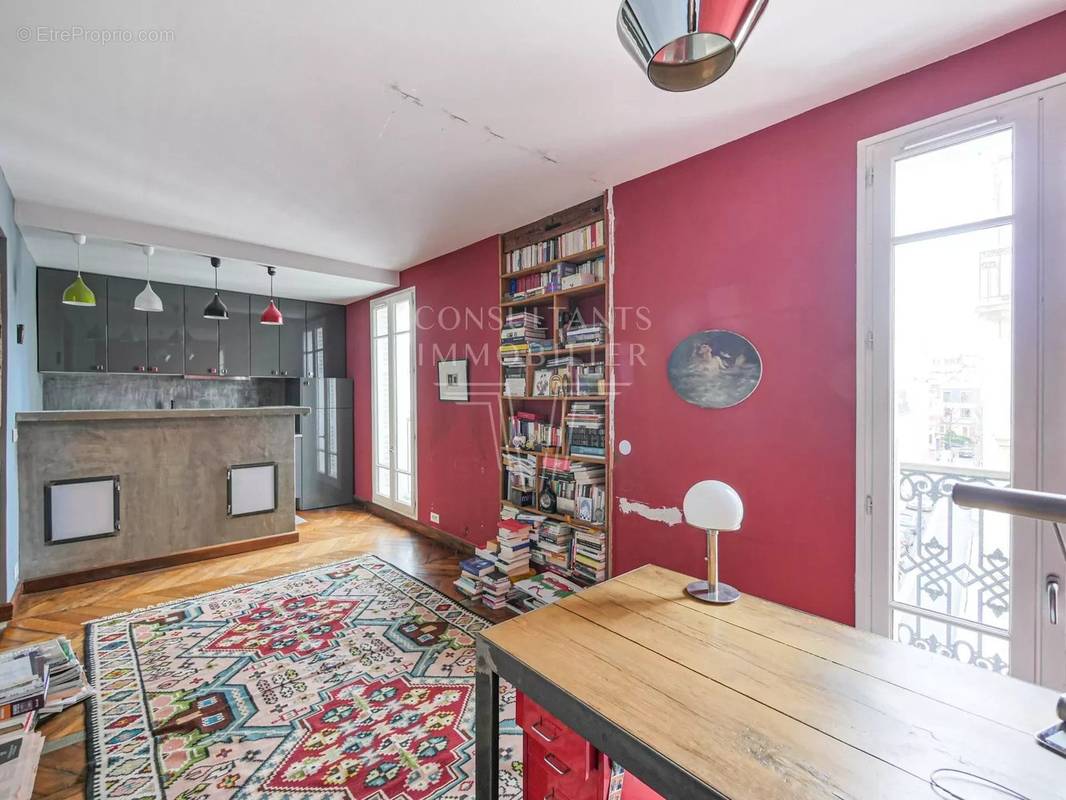 Appartement à NEUILLY-SUR-SEINE