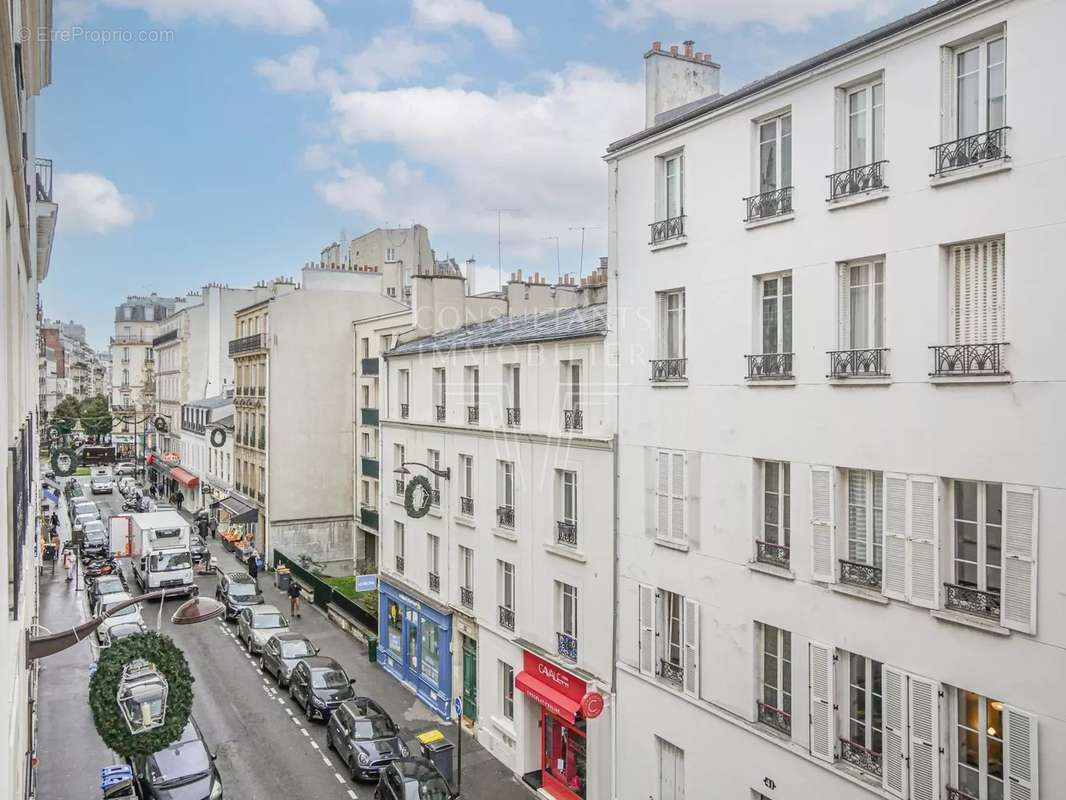 Appartement à NEUILLY-SUR-SEINE