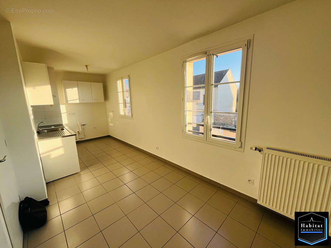 Appartement à LE PLESSIS-BELLEVILLE