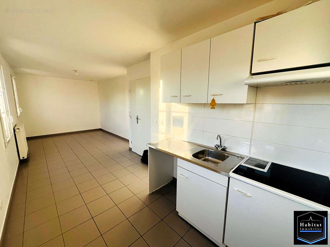 Appartement à LE PLESSIS-BELLEVILLE