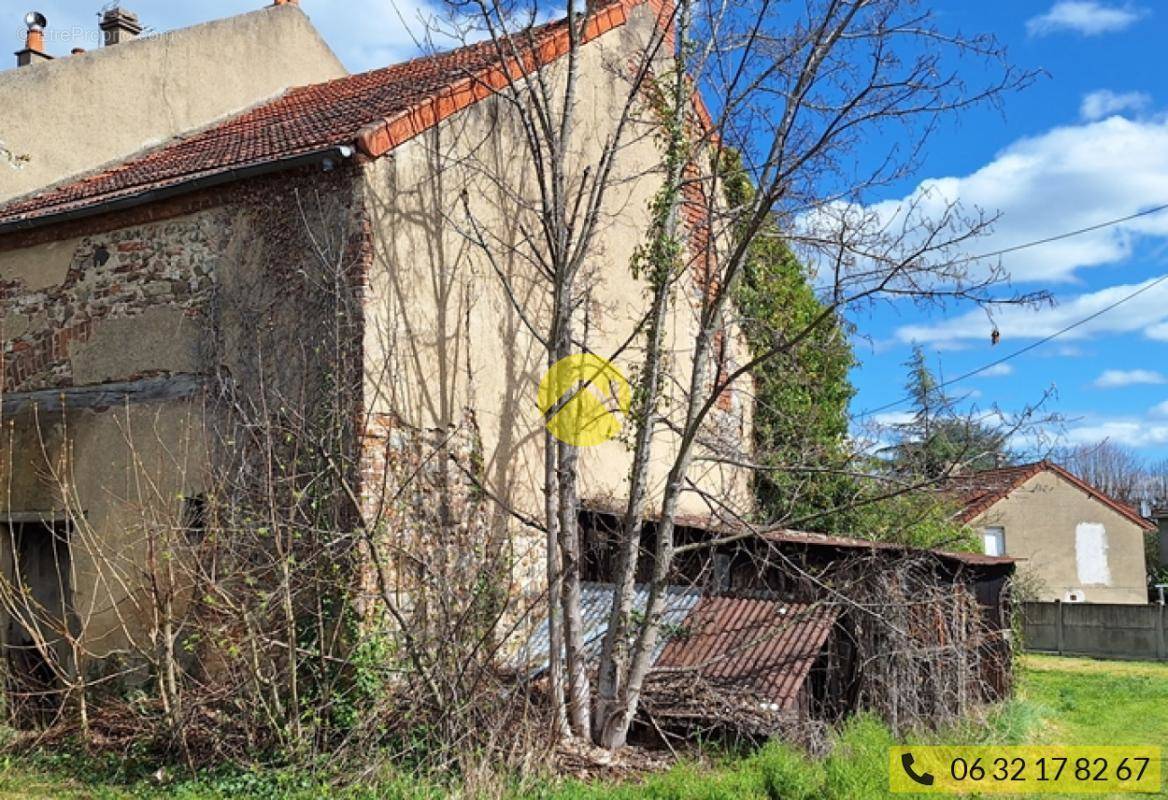 Maison à MONTLUCON