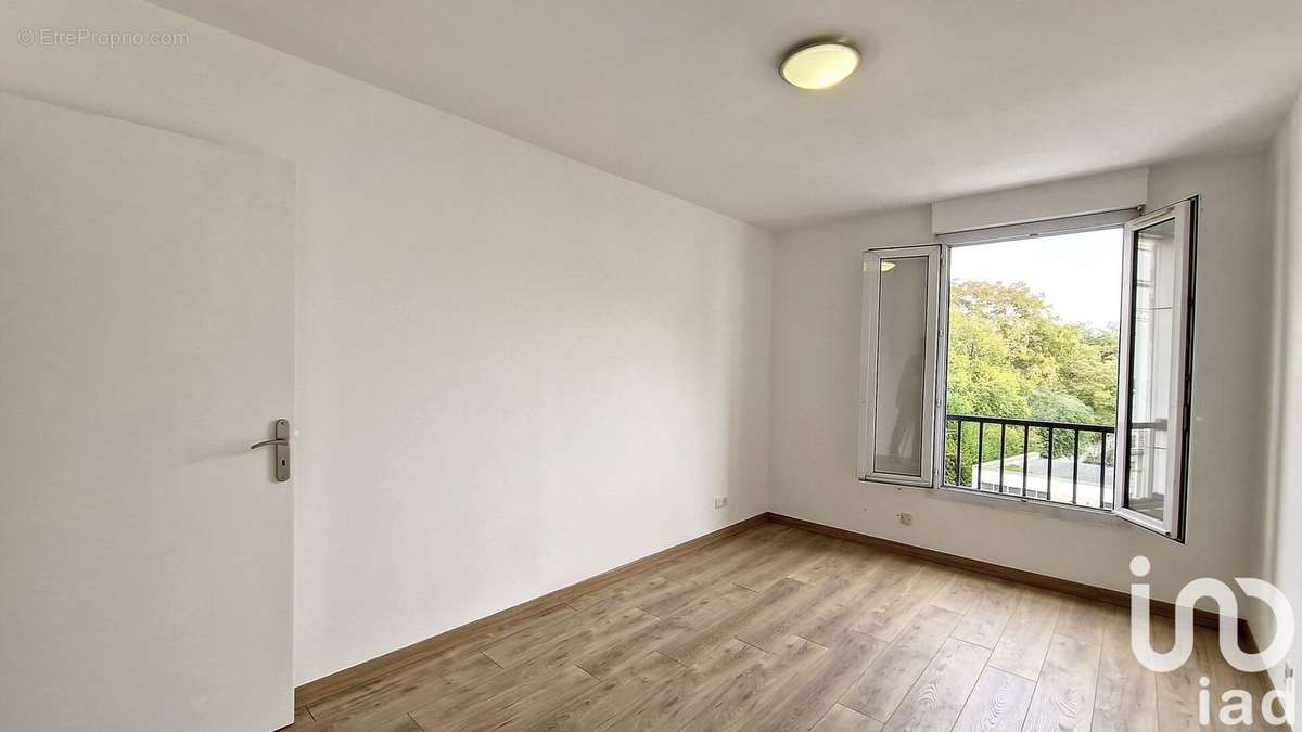 Photo 8 - Appartement à ASNIERES-SUR-SEINE