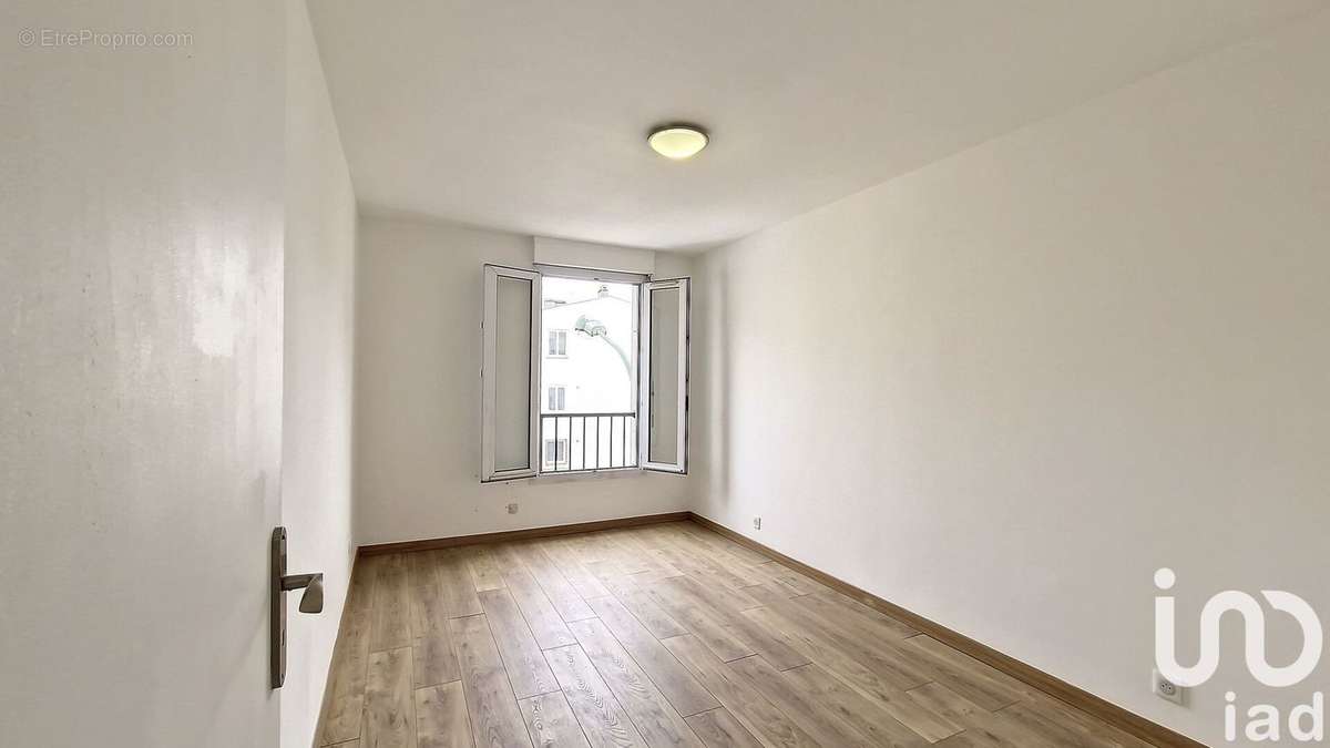 Photo 9 - Appartement à ASNIERES-SUR-SEINE