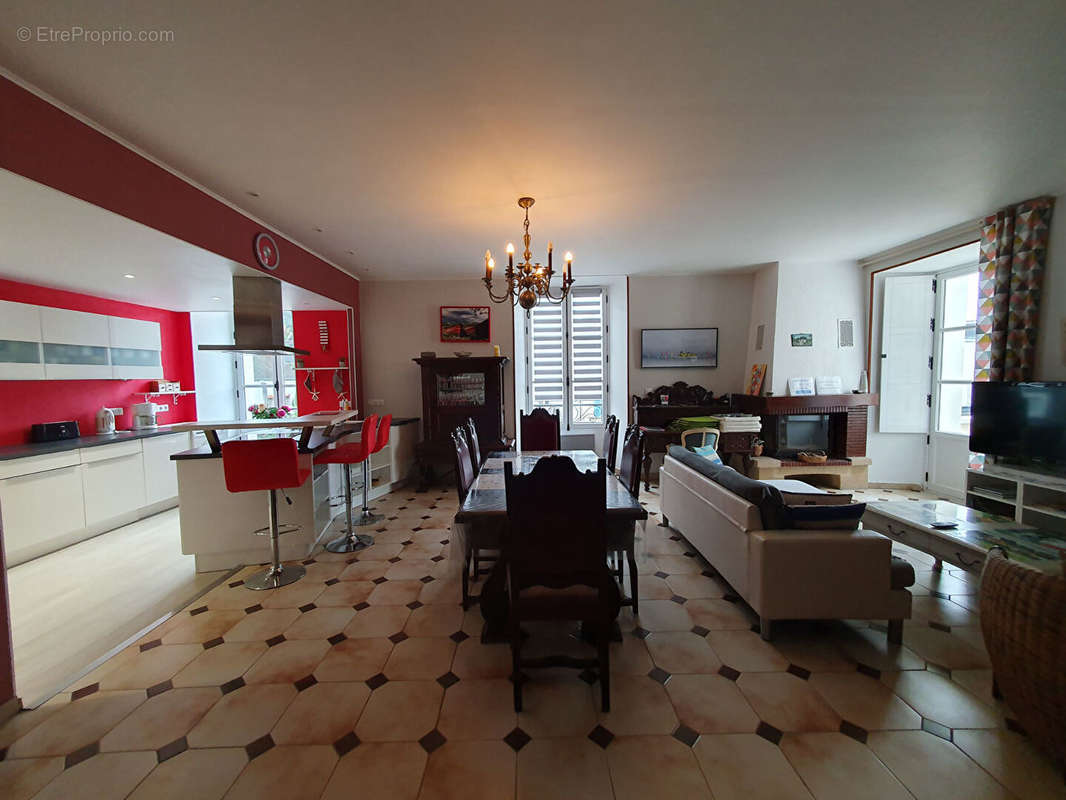 Appartement à LE PALAIS