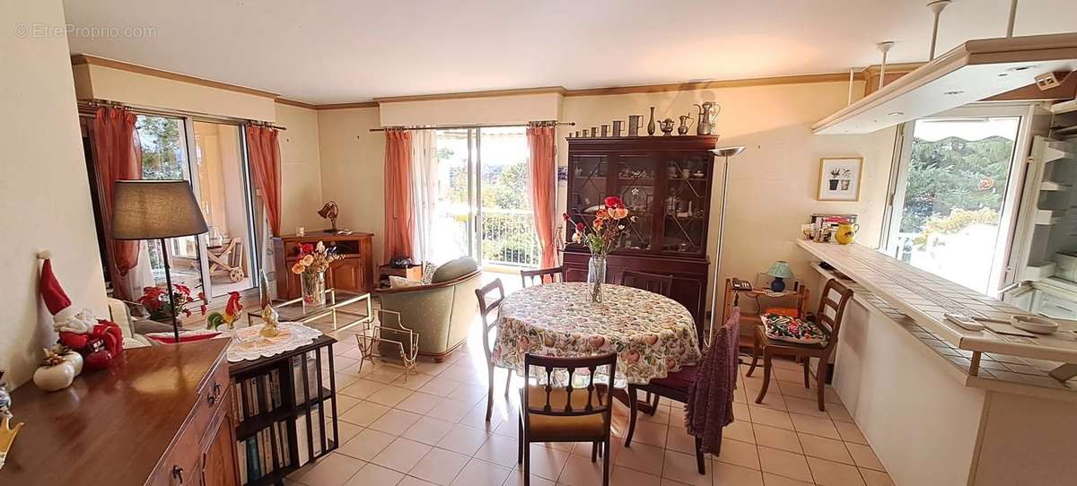 Appartement à CAGNES-SUR-MER