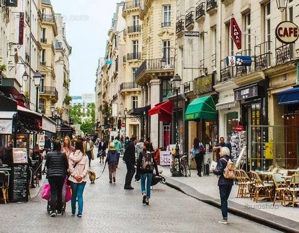 Commerce à PARIS-2E