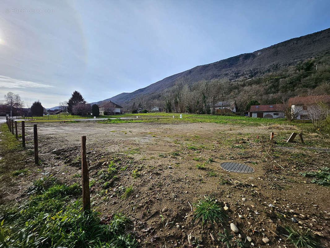 Terrain à LE BOURGET-DU-LAC