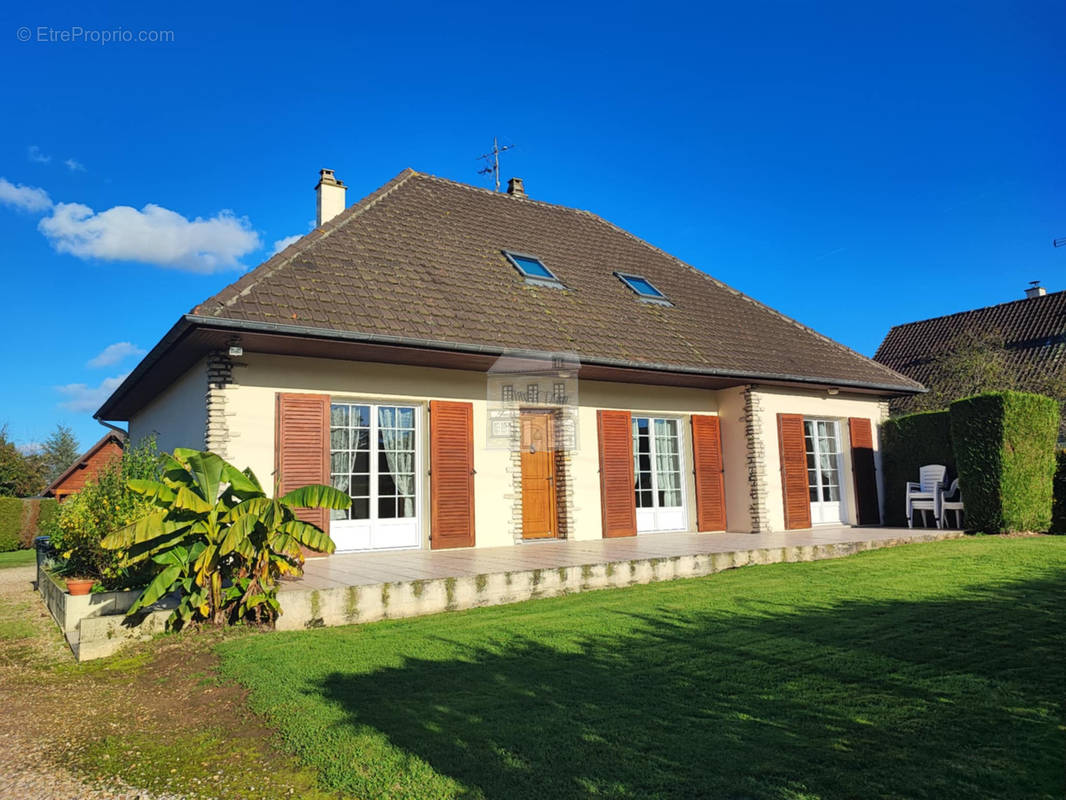 Maison à BEAUMONT-LE-ROGER