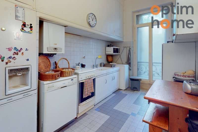 Appartement à MARSEILLE-1E