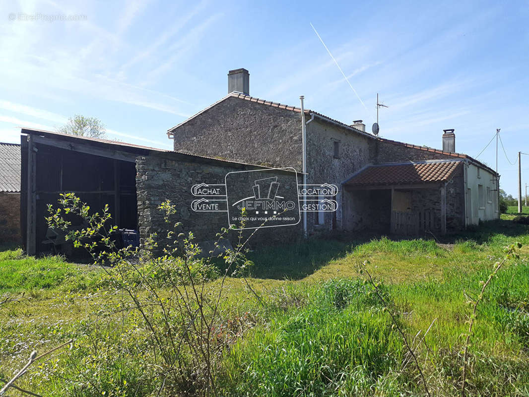 Maison à LANDEMONT