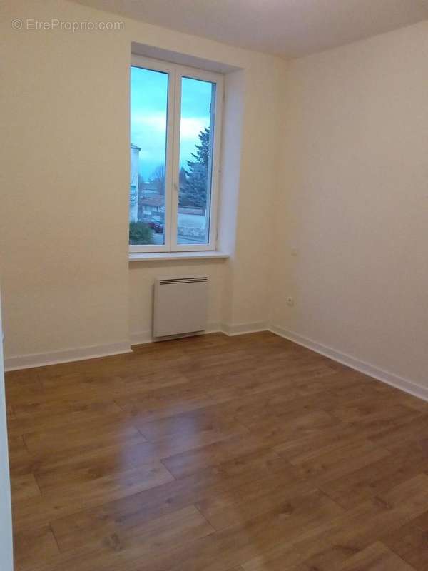 Photo 2 - Appartement à ROANNE