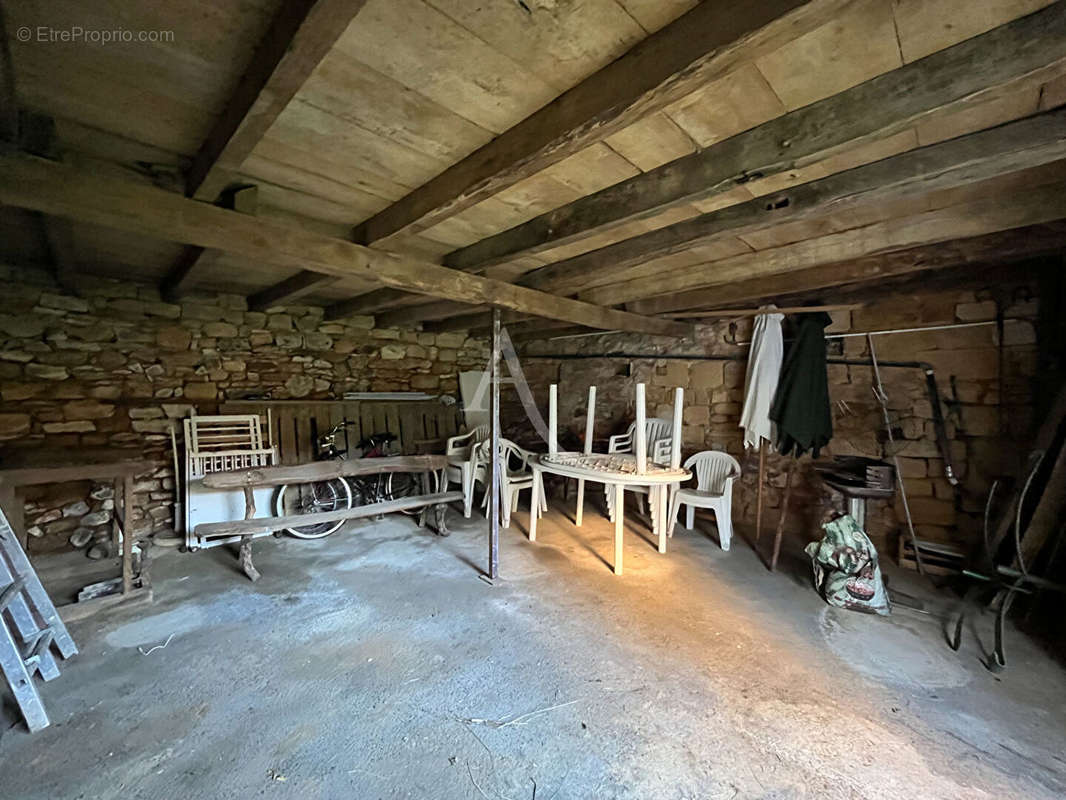 Maison à CAMPAGNAC-LES-QUERCY