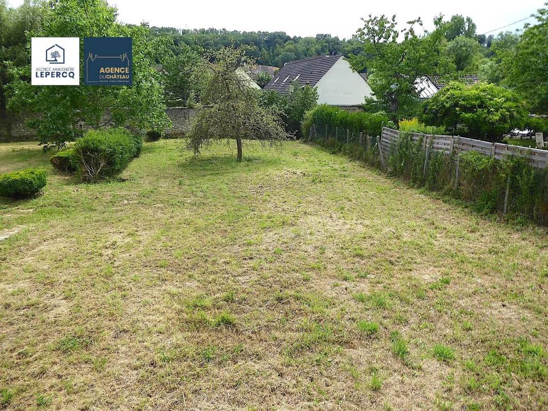 Terrain à CREPY-EN-VALOIS