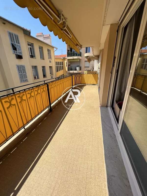 Appartement à MENTON