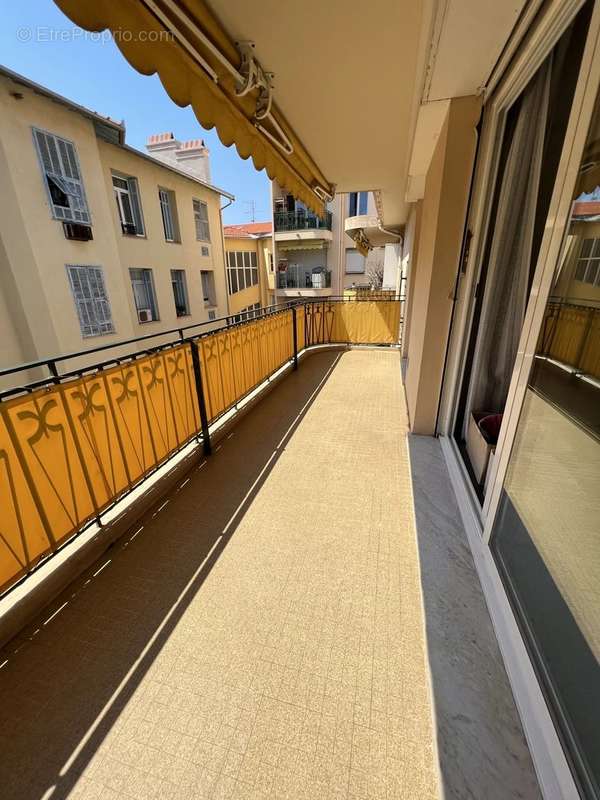 Appartement à MENTON