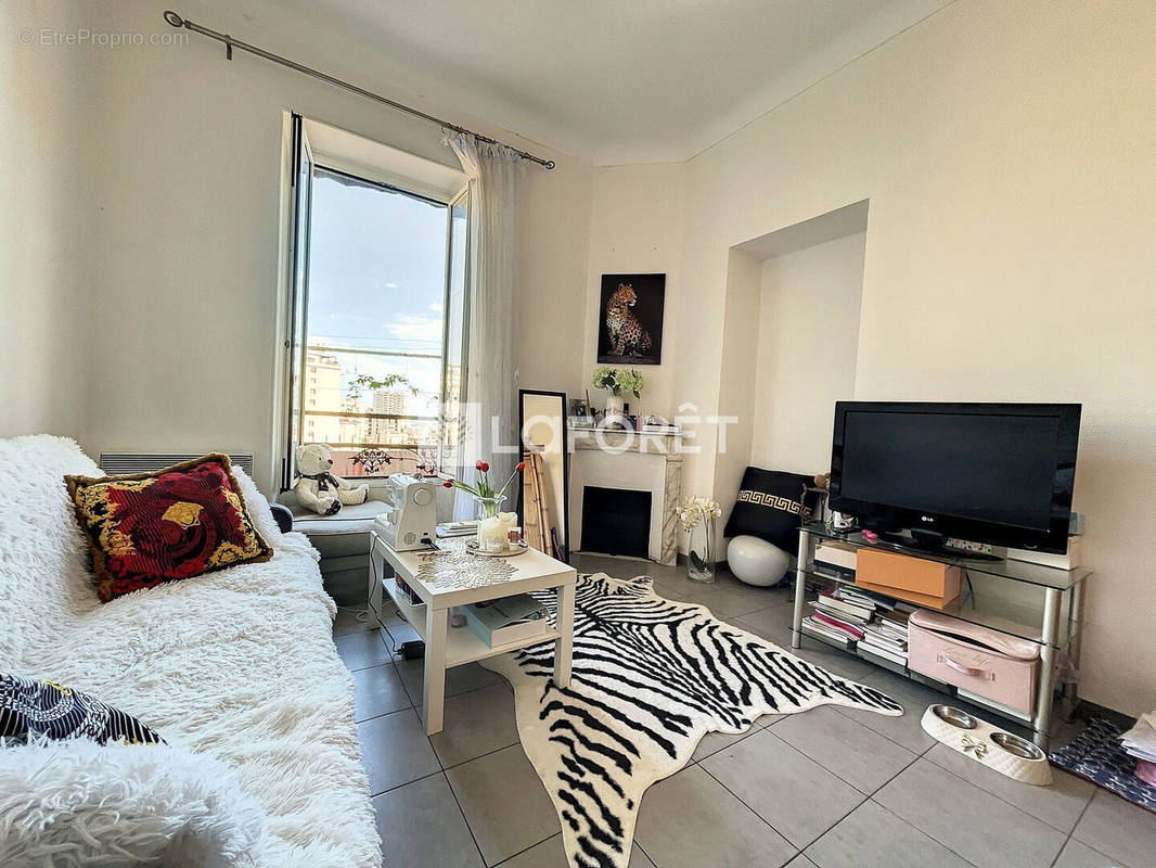 Appartement à BEAUSOLEIL