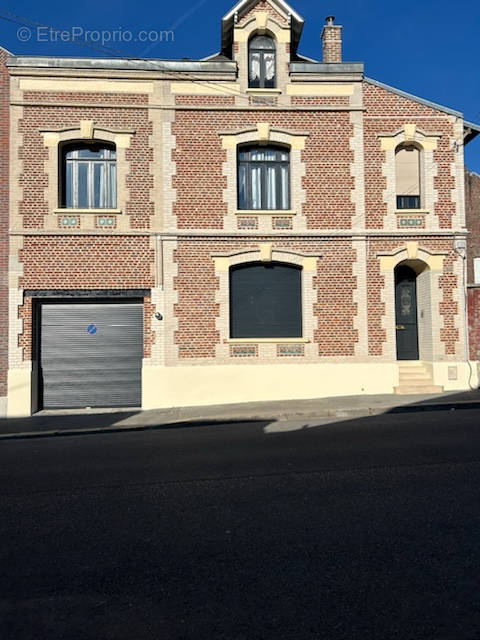 Maison à SAINT-QUENTIN