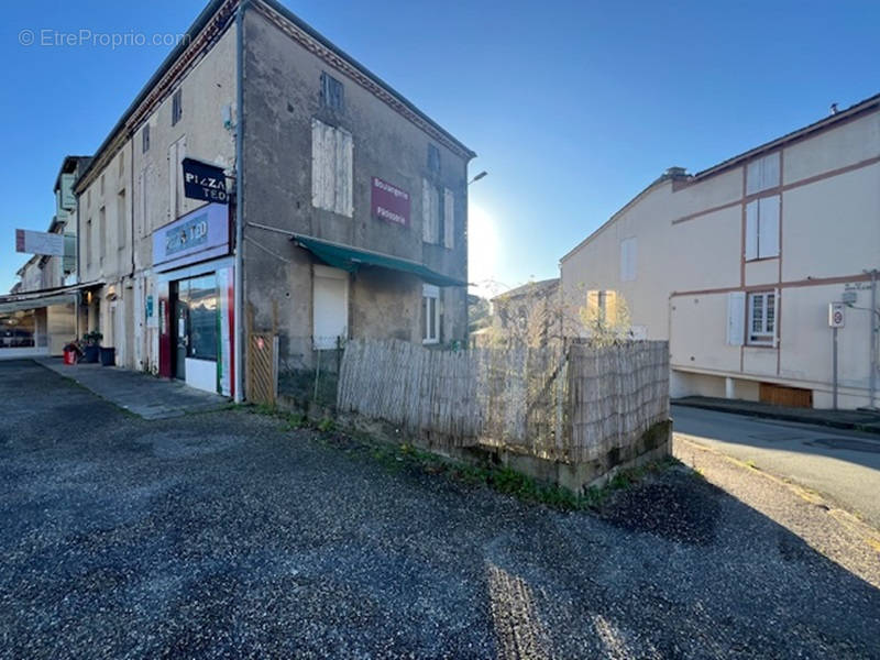 Appartement à BUZET-SUR-BAISE