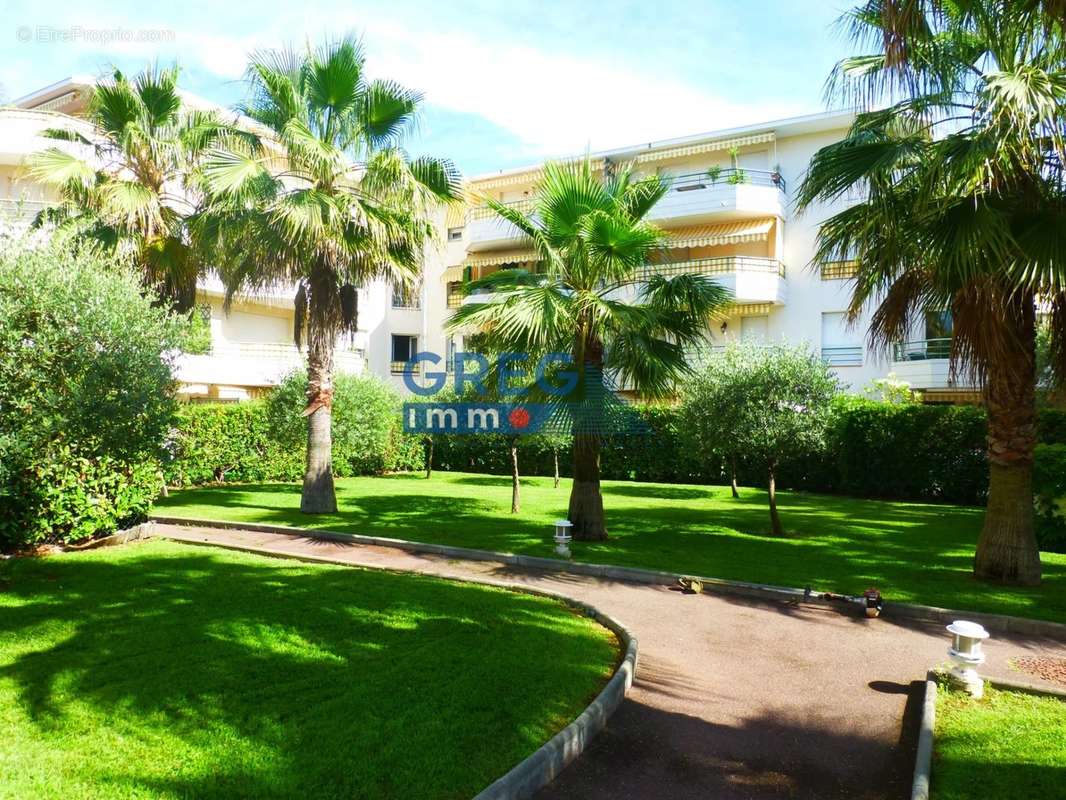 Appartement à VILLENEUVE-LOUBET