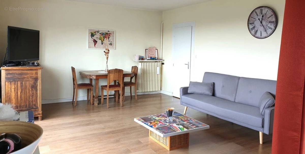 Appartement à CHAMBRAY-LES-TOURS