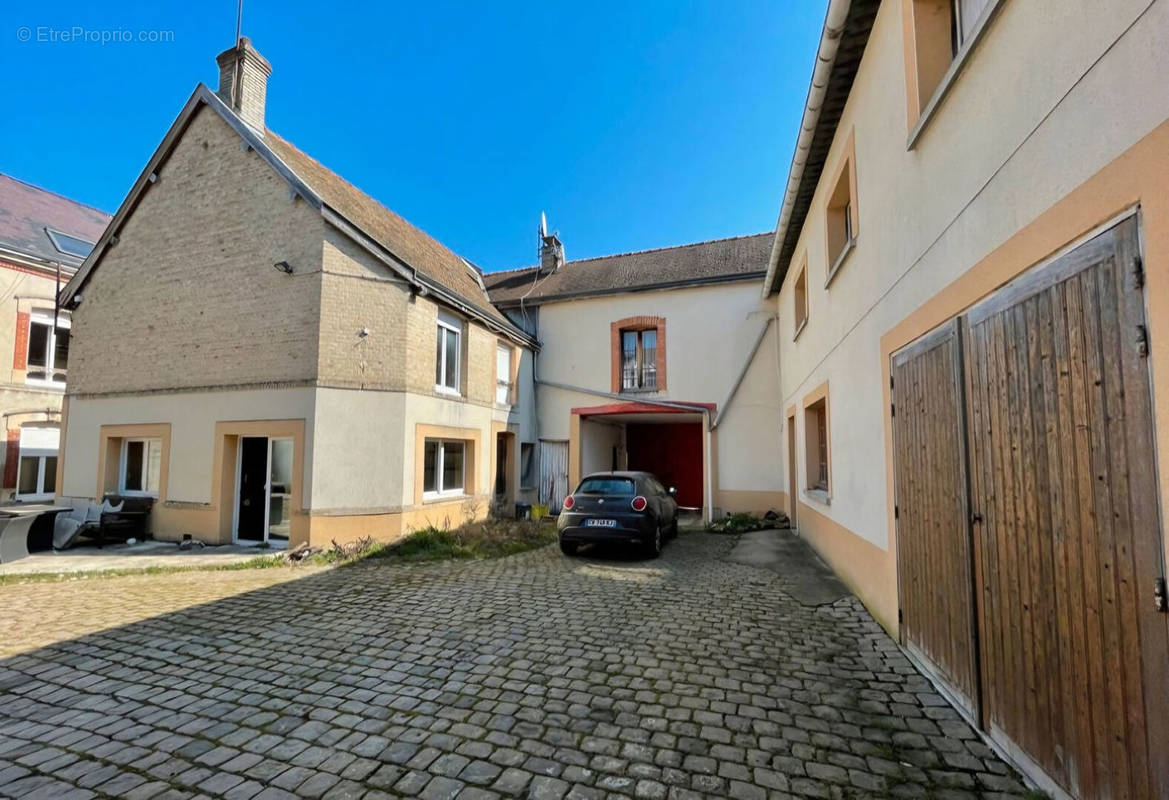 Maison à MAILLY-CHAMPAGNE