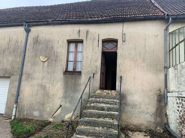 Maison à BROYES