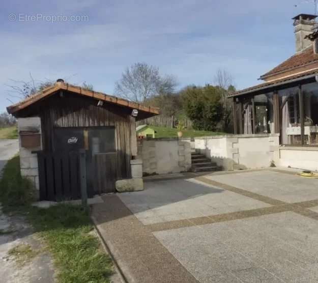 Maison à CELLES