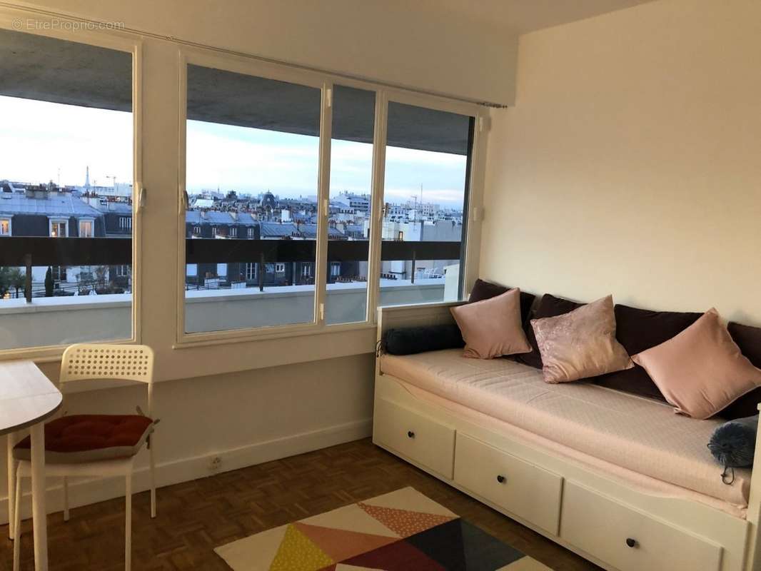 Appartement à PARIS-12E