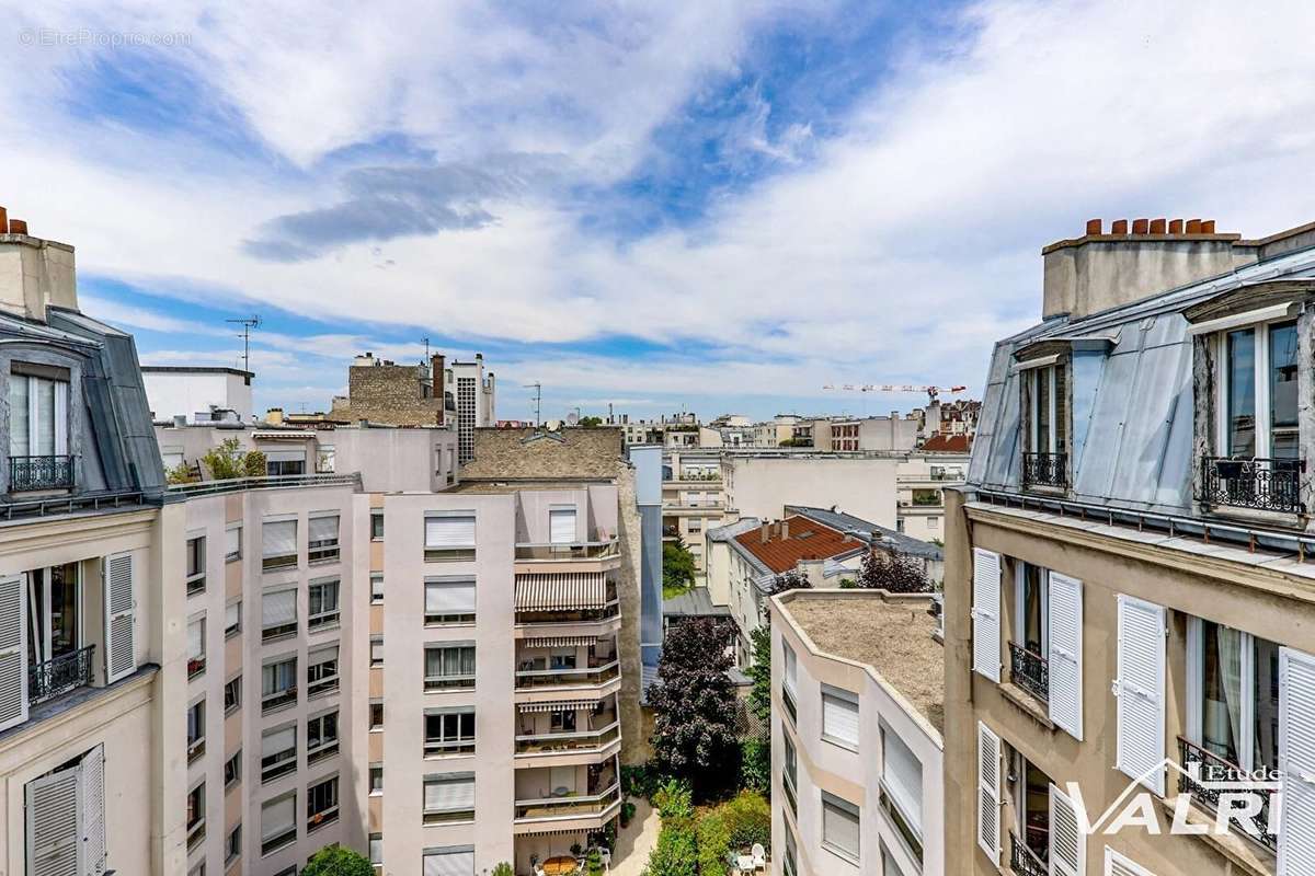 Appartement à PARIS-11E