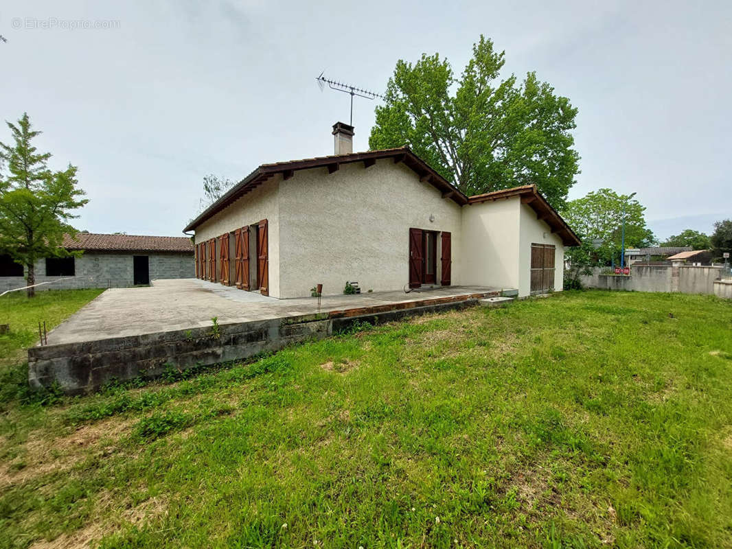 Maison à SAINT-MAGNE